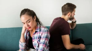 10 Tanda Psikologi Hubungan Pasangan Mulai Retak: Apakah Kamu Menghadapinya?