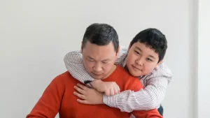 10 Ucapan Individu yang Dibesarkan oleh Orang Tua Strict di Masa Kecil Menurut Psikologi: Apa yang Mereka Katakan?