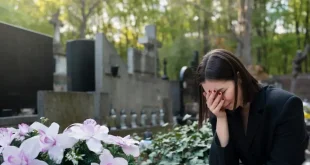 5 Arti Mimpi Bertemu Orang yang Sudah Meninggal Menurut Astrologi, Benarkah Ada Pesan Tersembunyi?