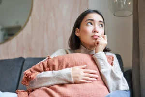 5 Cara Menenangkan Pikiran yang Terus Berat