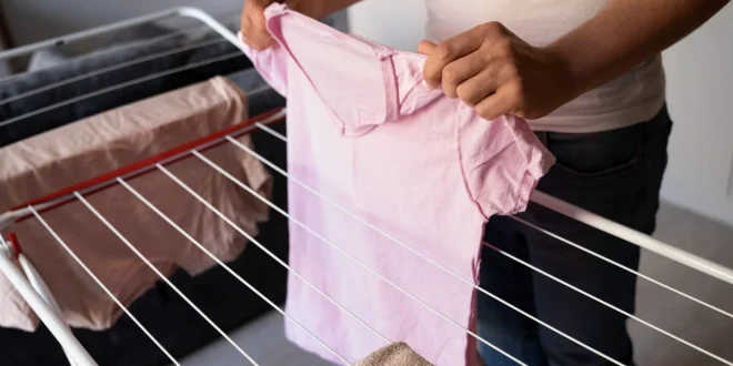 6 Tips Ampuh Mengeringkan Pakaian di Dalam Ruangan Agar Cepat Kering dan Tidak Apek