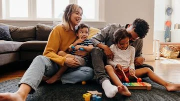 7 Gaya Parenting Orang Tua dengan Kecerdasan Emosional: Kunci Membangun Anak Siap Menghadapi Tantangan