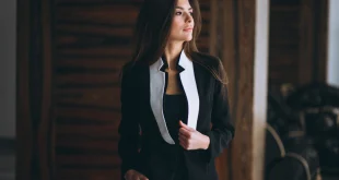 8 Hal Ini Anti Dilakukan oleh Wanita Berkelas di Depan Umum Apa Saja?