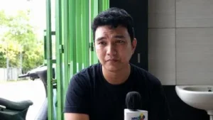 Aldi Taher Menghadapi Kritik Pedas Warganet