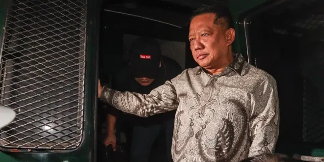 Anggota DPR Dorong Komjak Eksaminasi Kasus Eks Jampidsus Febrie Adriansyah: Tuntutan Keadilan yang Tidak Terlupakan