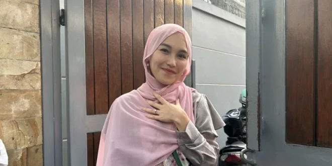 Ayu Ting Ting: Peran Seorang Ibu Tunggal Tak Selalu Mudah
