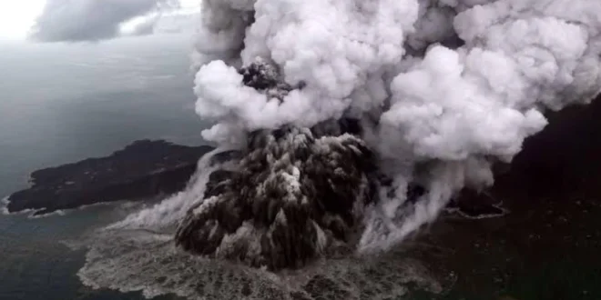 Badan Geologi Gunung Anak Krakatau Masih Berstatus Siaga Belum Ada Indikasi Erupsi Besar