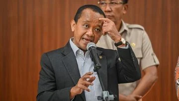Bahlil Bahas Peluang Penurunan Harga Pertamax di Bulan Depan