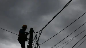 Bahlil Pastikan 1.400 Lokasi Listrik Desa Siap Diresmikan dengan Anggaran yang Aman