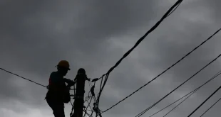 Bahlil Pastikan 1.400 Lokasi Listrik Desa Siap Diresmikan dengan Anggaran yang Aman