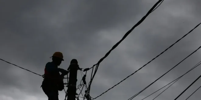 Bahlil Pastikan 1.400 Lokasi Listrik Desa Siap Diresmikan dengan Anggaran yang Aman