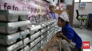 BGN Presiden Tak Tutup Kans Pelaksanaan MBG Libatkan Kantin Sekolah: Analisis Implikasi dan Reaksi Masyarakat