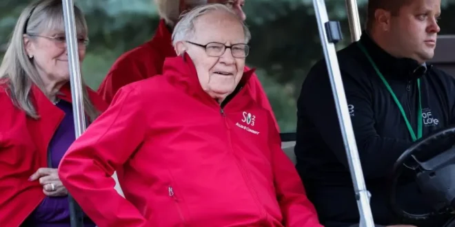 Buffett: Perlombaan AI Mengubah Strategi Investasi Raksasa Teknologi