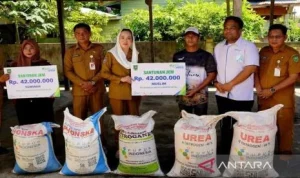 Bupati Natuna Berikan Perlindungan Sosial Melalui Penyerahan Santunan Rp42 Juta BPJS Ketenagakerjaan untuk Ahli Waris Petani