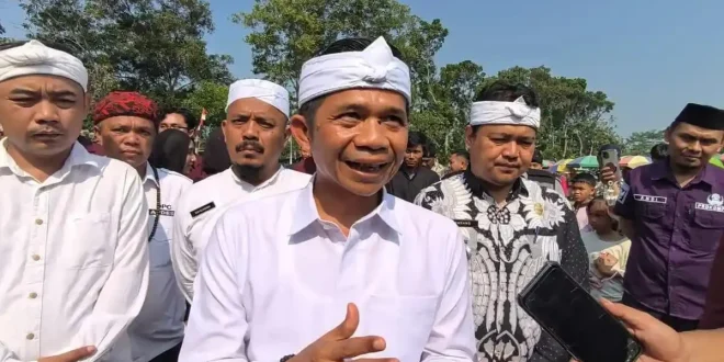 Bupati Purwakarta Om Zein Minta Maaf Atas Kontroversi Lirik Lagu 'Lalaki Langit, Lalanang Bejat'