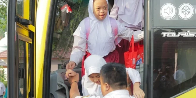 Bus Sekolah Gratis bagi Disabilitas Dapat Sambutan Positif dari Orang Tua di Tangerang Selatan