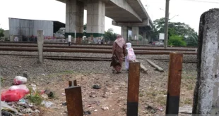 Cegah Tawuran di Pondok Kopi, Pemerintah Kota Jakarta Timur Tutup Akses Jalur Pinggir Rel