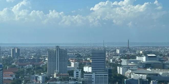 Cuaca di Indonesia: Mayoritas Kota Besar Diperkirakan Berawan pada Kamis