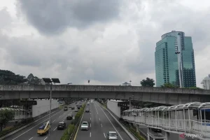 Cuaca Jakarta Senin Berpotensi Berawan Seharian