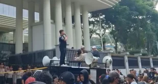 Demo Geruduk Kejagung: Masyarakat Menggugat Kekurangan Transparansi dalam Kasus Eks Jampidsus Febrie