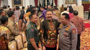 Di Hari Koperasi Prabowo Salami Jaksa Agung-Kapolri, Menjadi Sorotan Publik