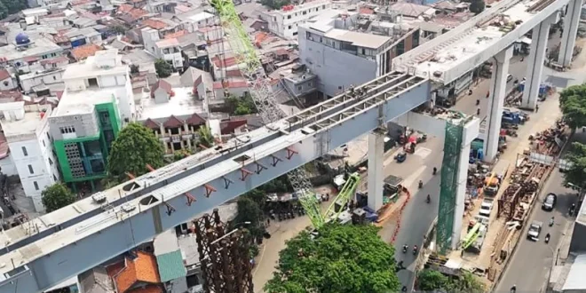 DKI Sepekan: LRT Sampai Dukuh Atas dan Pemasangan Rambu Batas JPO