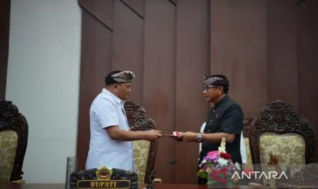 DPRD Gianyar Sahkan Perda Pertanggungjawaban APBD 2025: Komitmen Tata Kelola Bersih