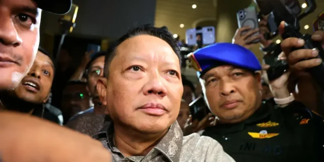 Eks Jampidsus Febrie Adriansyah Jadi Tahanan Kejagung, Kasus TPPU dan Duit Ratusan Miliar