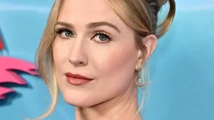 Evan Rachel Wood Ungkap Kekecewaan Tak Kembali di Practical Magic 2: Kebanggaan Aktris Amerika