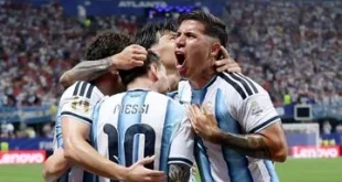 FOTO Argentina Menang Dramatis atas Mesir di Piala Dunia: Kemenangan yang Mengharukan
