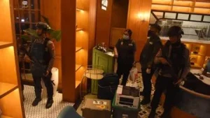 FOTO Geledah 12 Lokasi Polisi Amankan Emas Batangan-Uang Milyaran: Operasi Besar-Besaran