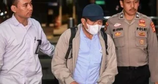 FOTO KPK Tangkap Tangan Bupati Lombok Barat: Operasi Tangkap Tangan Berlangsung Lancar