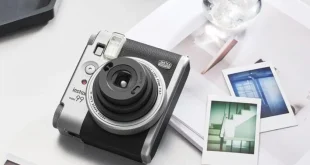 Fujifilm Perkenalkan Instax Mini 99 Matte Silver, Membawa Kembali Pengalaman Fotografi Analog