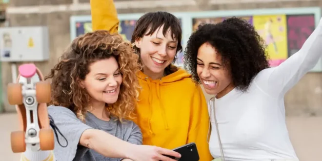 Gen Z Indonesia Memilih AI sebagai Tempat Curhat, 6 dari 10 Gen Z Indonesia Pilih Curhat ke AI Riset Sebut Ada Krisis Ruang Aman