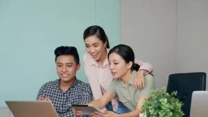 Generasi Milenial Mengubah Wajah Dunia Kerja: 6 Budaya Kerja Jadul yang Diakhiri Generasi Milenial di Tempat Kerja