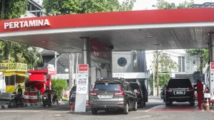 Harga BBM Turun, Ini Daftar Harga Terbaru: Kompak Turun Berikut Daftar Harga BBM Pertamina hingga Shell