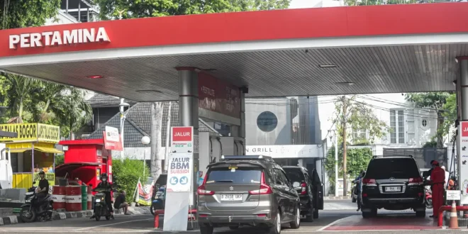 Harga BBM Turun, Ini Daftar Harga Terbaru: Kompak Turun Berikut Daftar Harga BBM Pertamina hingga Shell