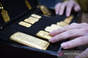Harga Emas Antam Melompat, Apa Penyebabnya?
