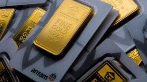 Harga Emas Antam Turun Rp15.000 per Gram, Apa Penyebabnya?