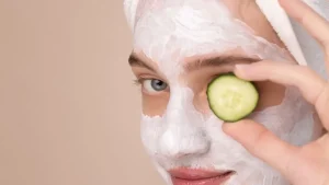 Hidup Lebih Segar: 3 Masker Wajah Alami untuk Atasi Cuaca Terik