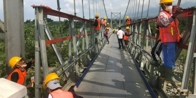 Hj Siti Sudar: Membangun Jalan dan Jembatan untuk Masa Depan Warga Kebumen