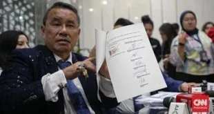 Hotman Paris Mundur sebagai Pengacara Eks Jampidsus Febrie Adriansyah: Alasan Sehat yang Mendadak