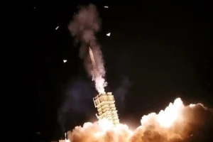 Iran Hancurkan Markas Besar Armada Ke-5 AS di Bahrain Amerika Habisi 7 Tentara Teheran: Eskalasi Konflik Timur Tengah