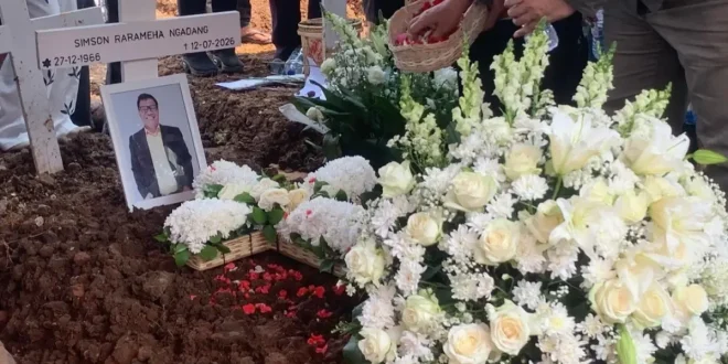 Istri hingga Anak-anak Menangis Saat Komedian Temon Dimakamkan di TPU Tanah Kusir: Mengenang Kehidupan dan Karya Beliau