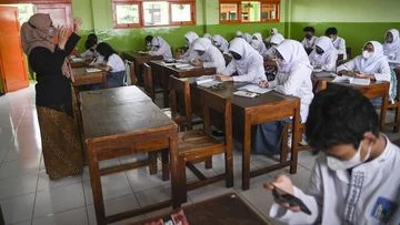 Jabar Godok Wacana Aktifkan Lagi SPP SMA SMK, Masyarakat Siap-siap Bayaran Lagi