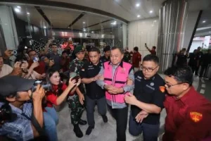 Jadi Tersangka Korupsi MBG Eks Wakil Kepala BGN Lodewyk Ajukan Praperadilan: Kasus Korupsi MBG Semakin Panas