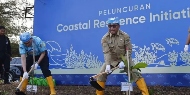 Jaga Ekosistem Pesisir Banyuwangi dengan Inisiatif Ketahanan Pesisir