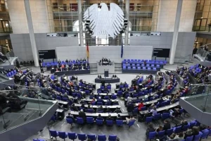 Jajak Pendapat Partai AfD Jerman 8 Delapan Poin Atas CDU CSU Merz: Apa yang Terjadi?