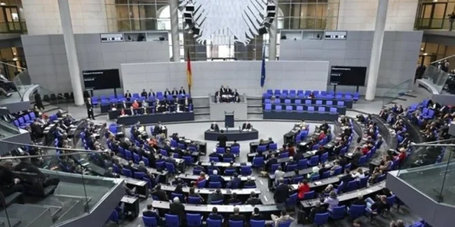Jajak Pendapat Partai AfD Jerman 8 Delapan Poin Atas CDU CSU Merz: Apa yang Terjadi?