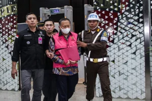 Jaksa Tetapkan 3 Tersangka Korupsi Ekspor Logam Tanah Jarang: Kasus yang Menggemparkan Industri